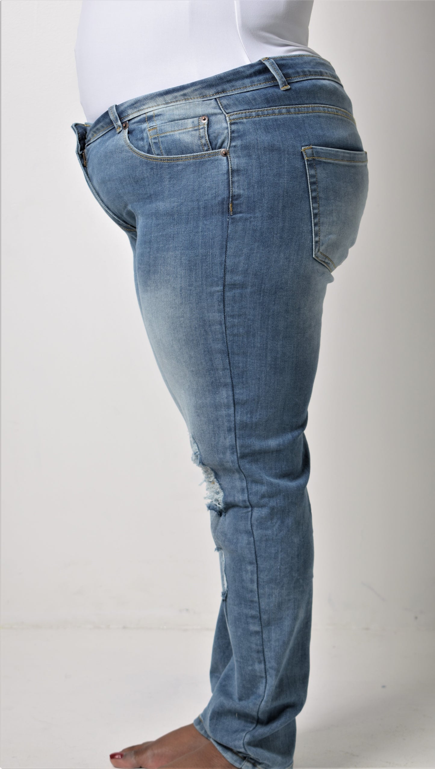 BFF Nikki Distressed Stretch Jeans (Curvy+)